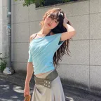 STUDDED ONE-SHOULDER T (MINT)