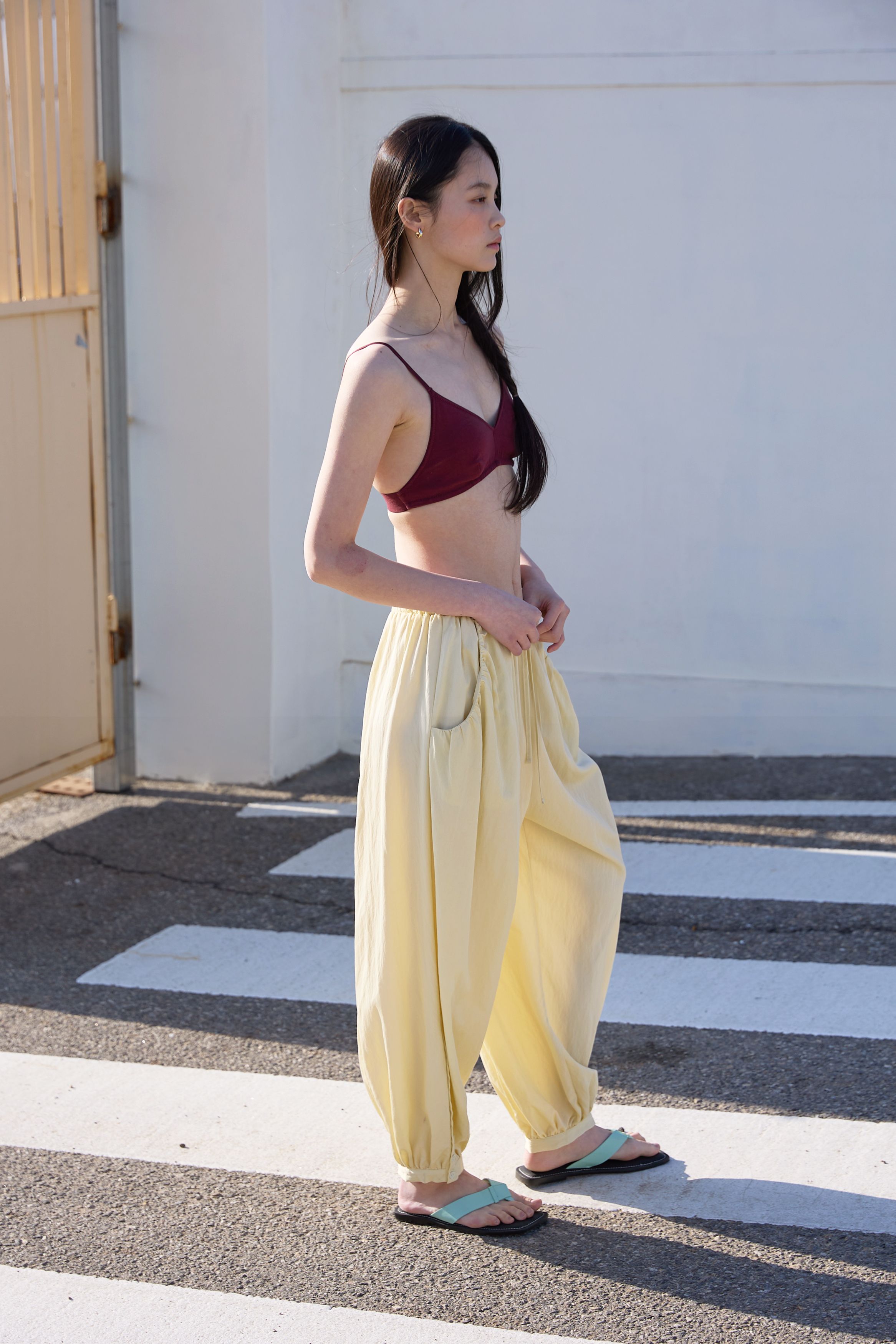 BUTTON DETAIL SHIRRING PANTS - 3 COLORS BUTTER