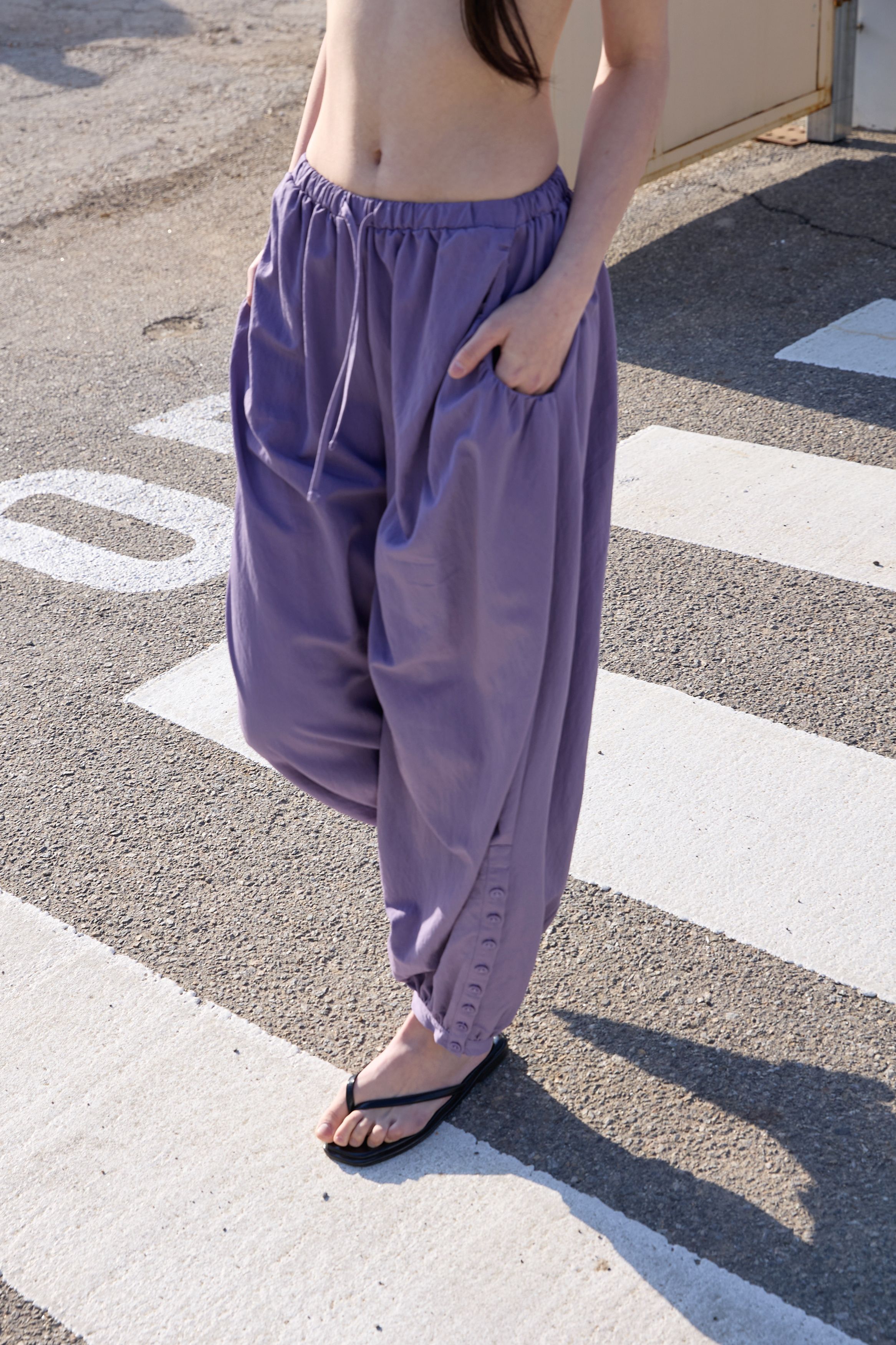 BUTTON DETAIL SHIRRING PANTS - 3 COLORS PURPLE
