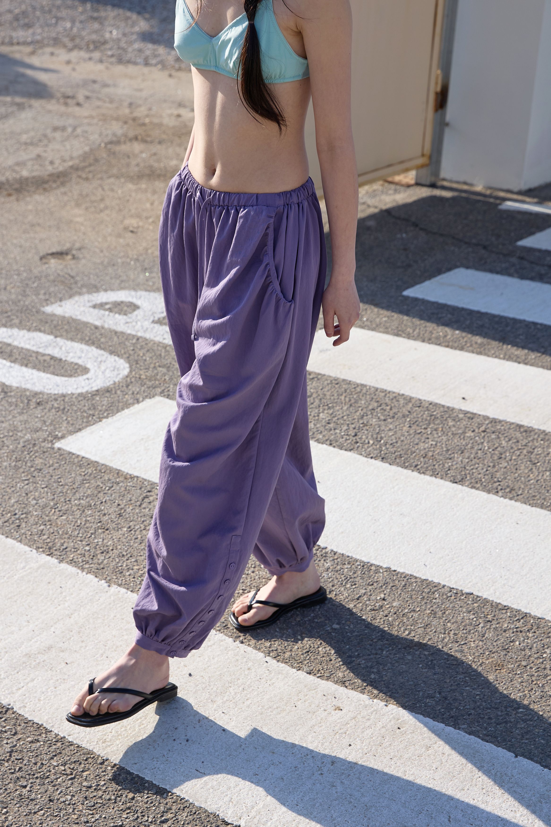 BUTTON DETAIL SHIRRING PANTS - 3 COLORS PURPLE