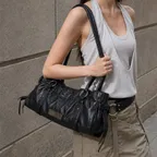 SHIRRING TIE BUCKLE SHOULDER BAG IN BLACK