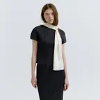 Nove Pleats Short Sleeve Top (Charcoal)