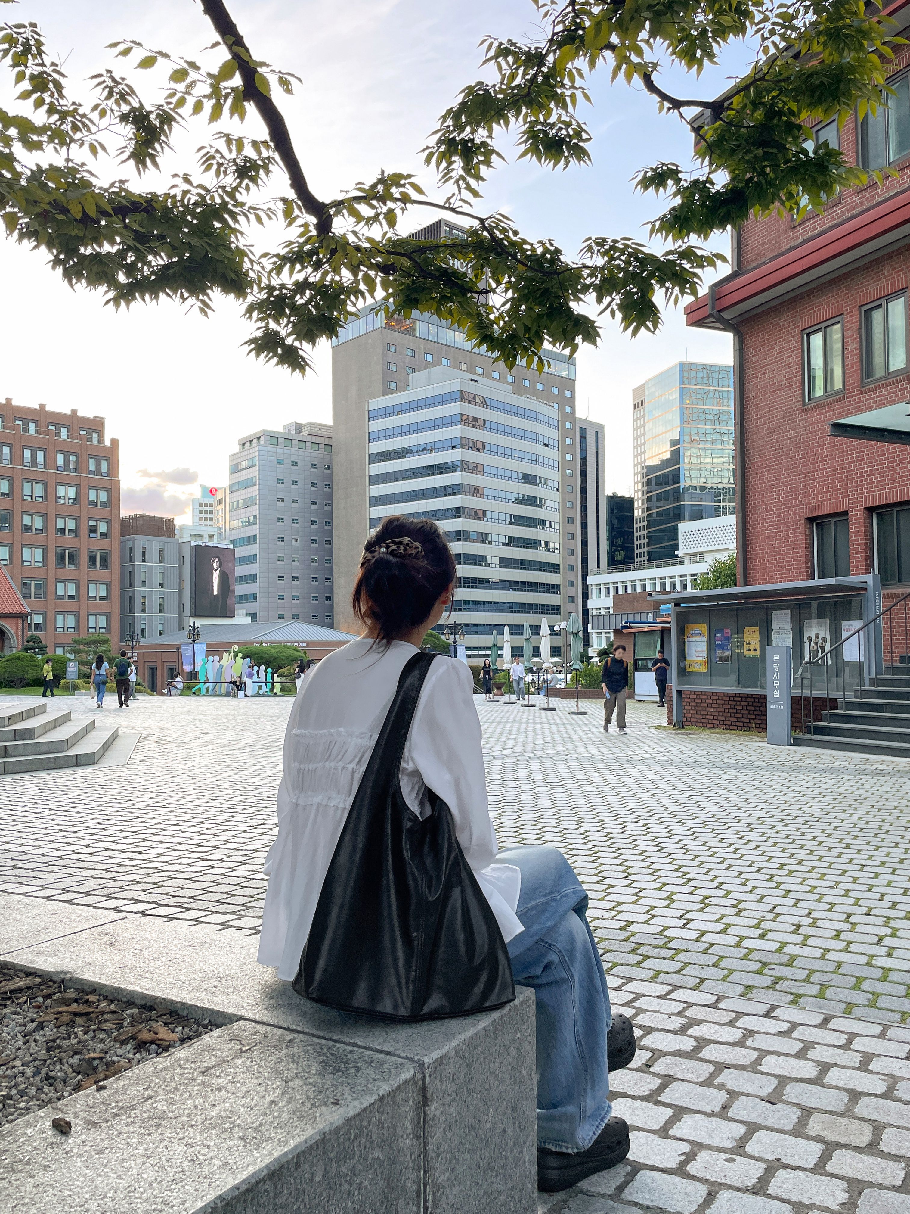 DAY HOBO BAG - 2 COLORS BLACK