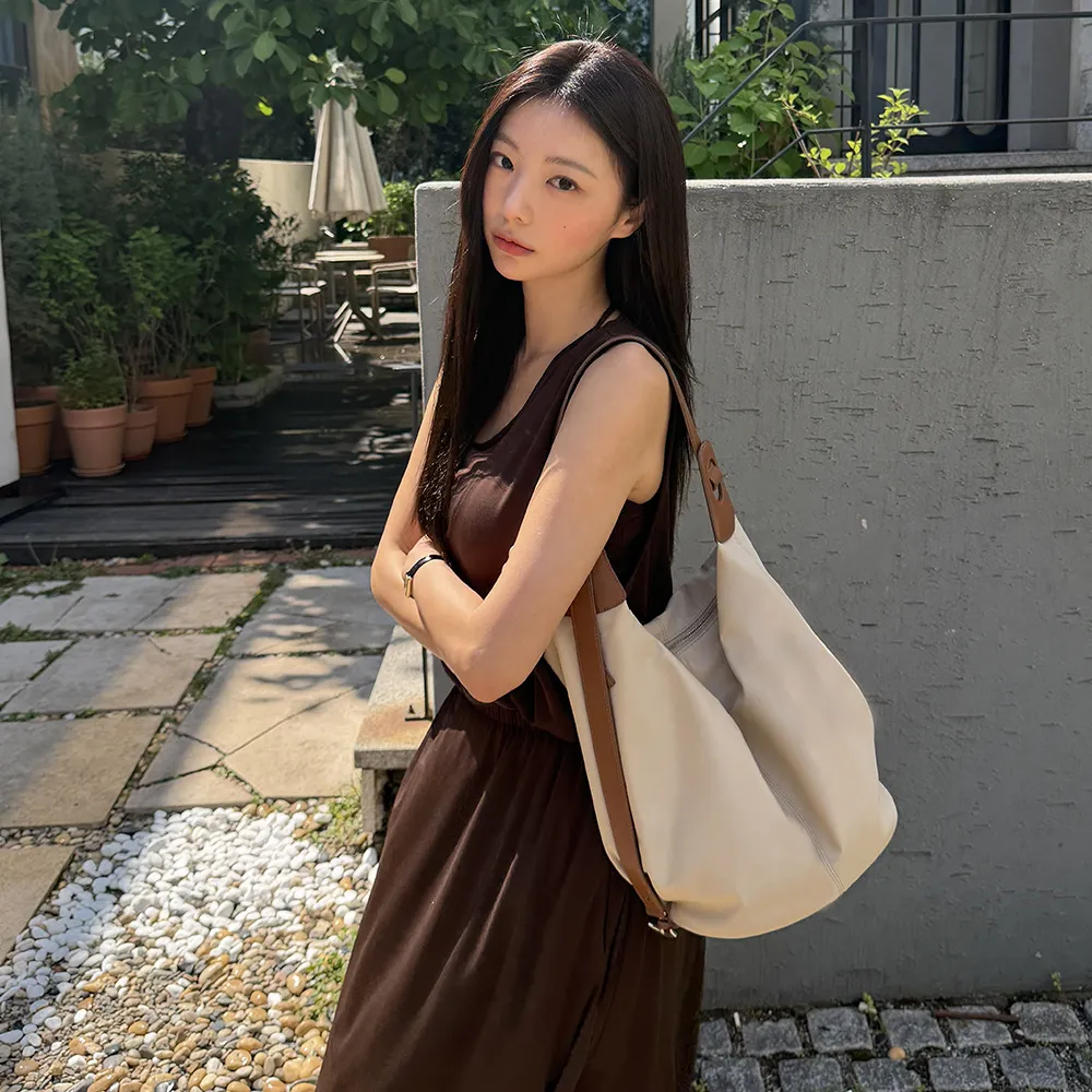 [경은 PICK] Tourer Shoulder Fabric Beige F010_91