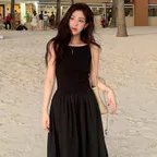 Boatneck Knit Balloon Dress (black)