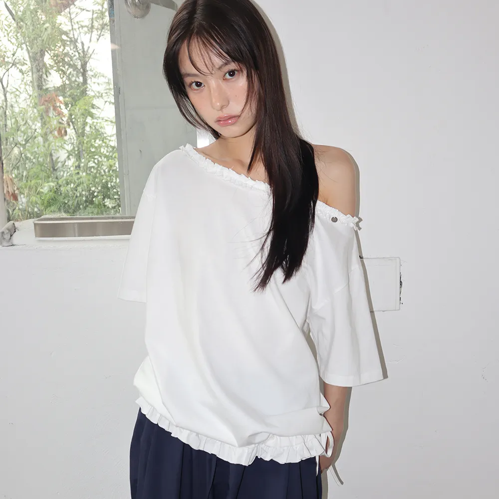 FRILL OFF SHOULDER STRING T SHIRT WHITE