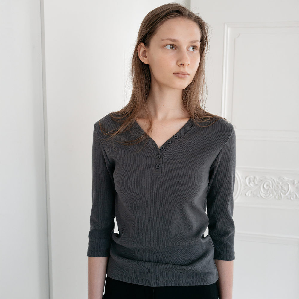Arto Kate 3/4 Henley T-Shirt Charcoal