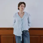 [29cm 단독] Ruffle shirring blouse_skyblue