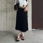 [채윤 PICK] 컬러 포인트 랩 롱 스커트 블랙