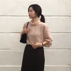 [꼬민지PICK/29CM 단독] FILAMENT RAYON TIE SCARF BLOUSE_ASH PINK