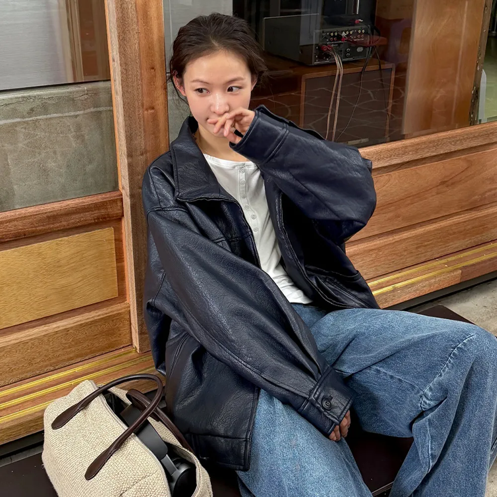 [슈멍 PICK] (JP-609)LEATHER HIGH NECK OVERSIZED JUMPER