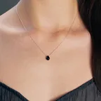 [29CM 단독][우주소녀 여름,전효성 착용]onyx drop necklace