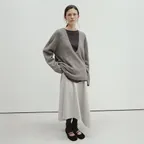 deep v-neck pullover (wood)