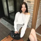 [29EDITION X 곰송이] Relaxed Off-shoulder Wool Cashmere Knit Pullover P925_03