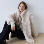 [29CM 단독] Curly fluffy fur half coat_Cream beige