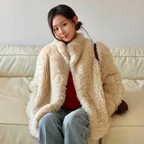 [지안씨 착용]코지 시어링 퍼 자켓 베이지 AT6JAD006BI