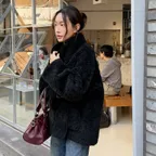 REVERSIBLE SHEARLING MUSTANG (BLACK)