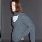 Deep U-Neck Cashmere Sweater_2colors