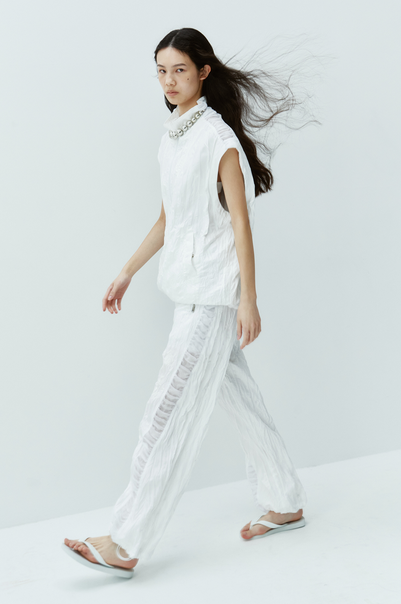 【Gimmetheyoung】G_STUD FLOWER CUT FRILL PANTS SKY BLUE G_STUD FLOWER CUT FRILL PANTS / SKY BLUE [2nd Restock