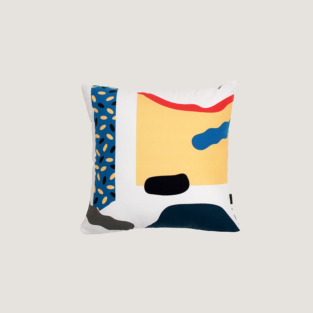 Cut outs white cushion covers 감도 깊은 취향 셀렉트샵 29CM