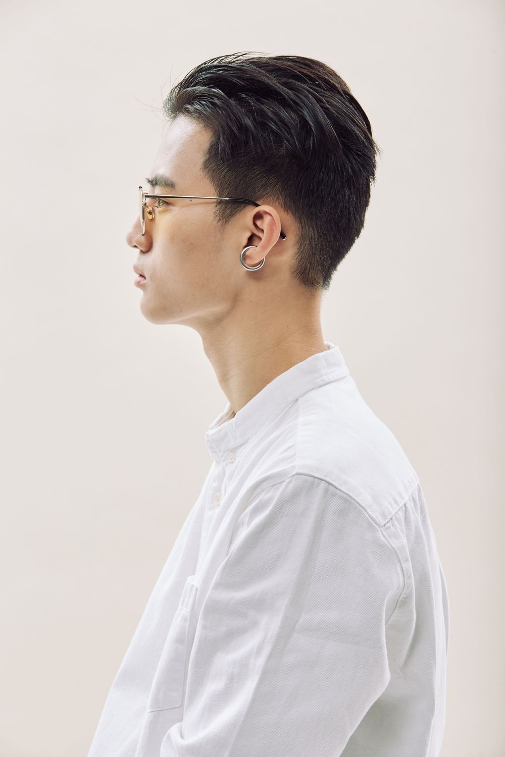 SEO_GDYE 남성 착용 이미지