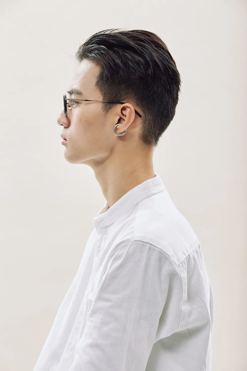 BUTTY_GR 남성 착용 이미지