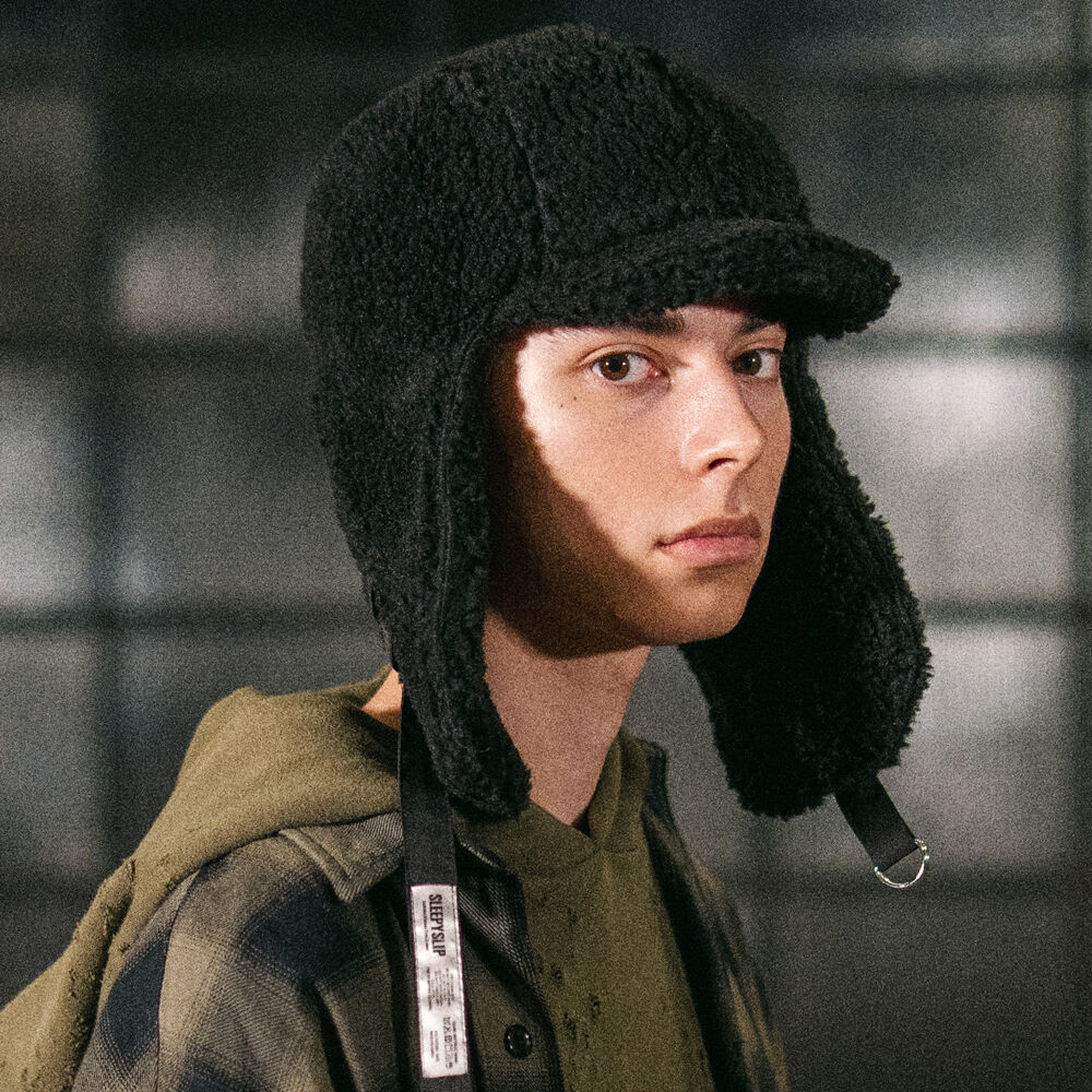 ハット [MATINKIM]matin reversible trooper hat in brown MATIN REVERSIBLE TROOPER HAT IN BROWN – Matin Kim