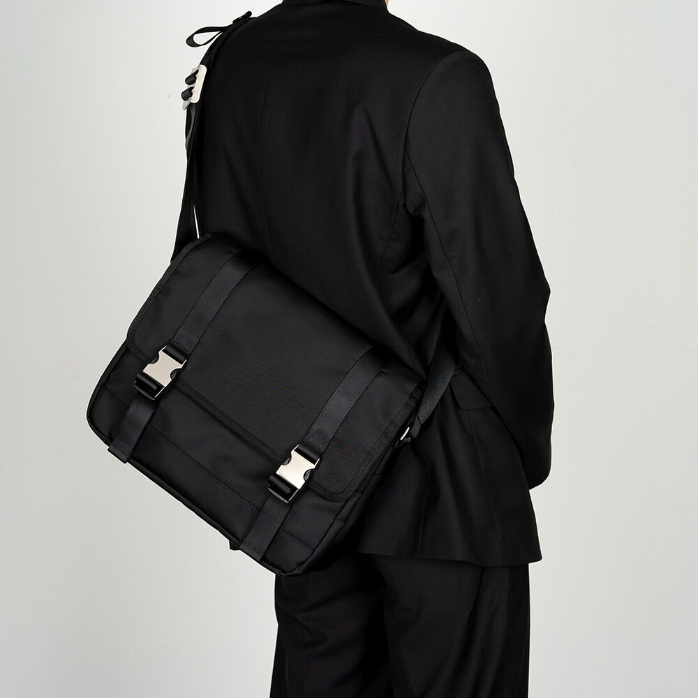 HAH ARHCIVE] 2BUCKLE BLACK NYLON SHOULDER MESSENGER BAG