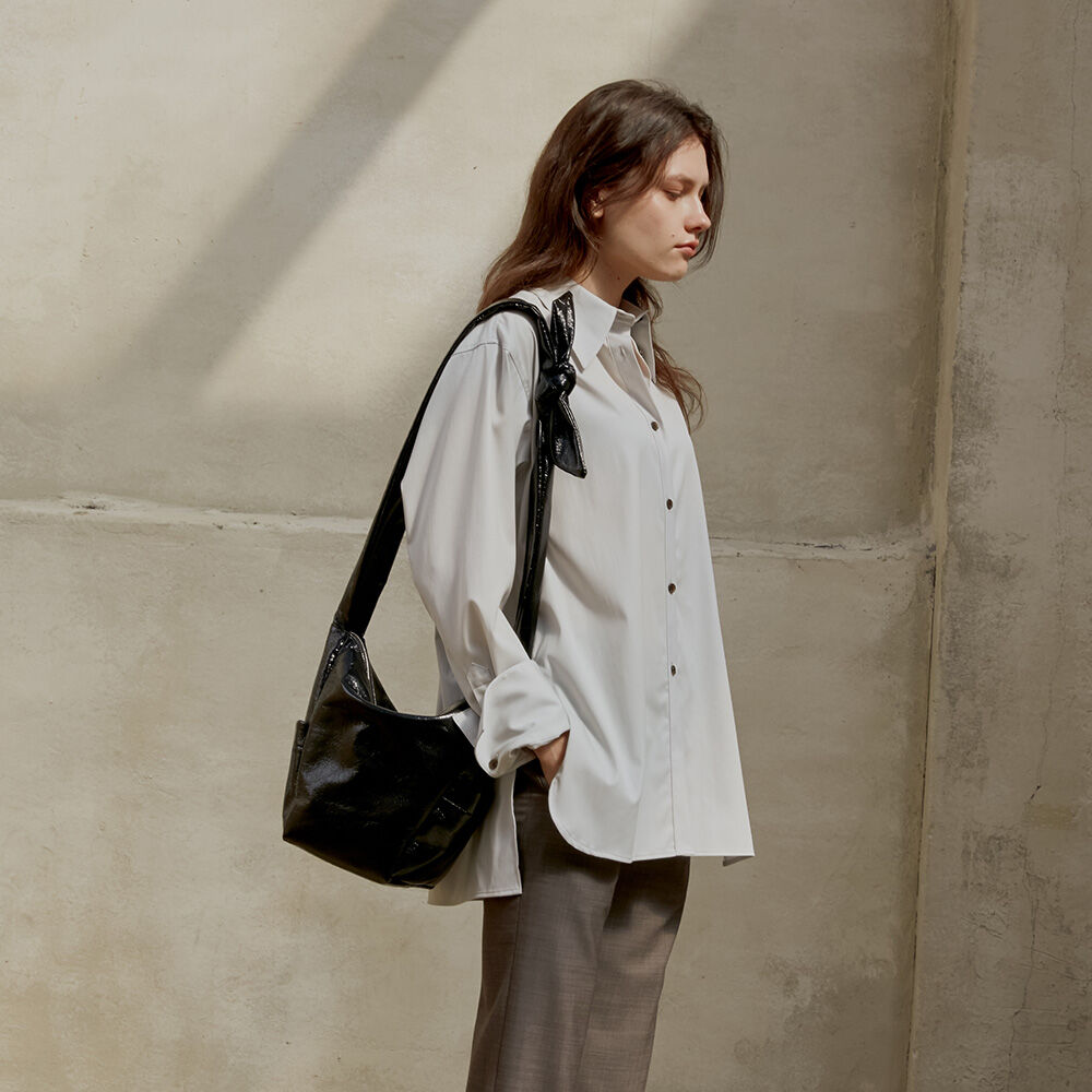 【CHRISTINE PROJECT】Reborn Bag Small Shiny Black Pepper 크리스틴프로젝트 - REBORN BAG SMALL(BLACK PEPPER)