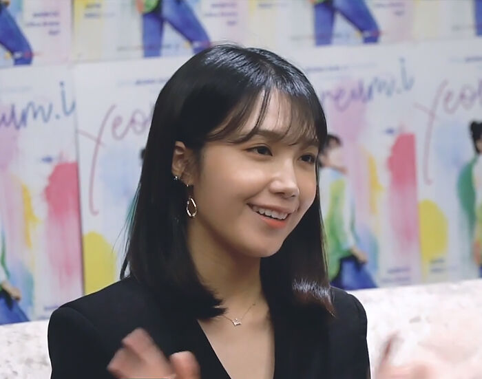 V앱 에이핑크 정은지 귀걸이 협찬