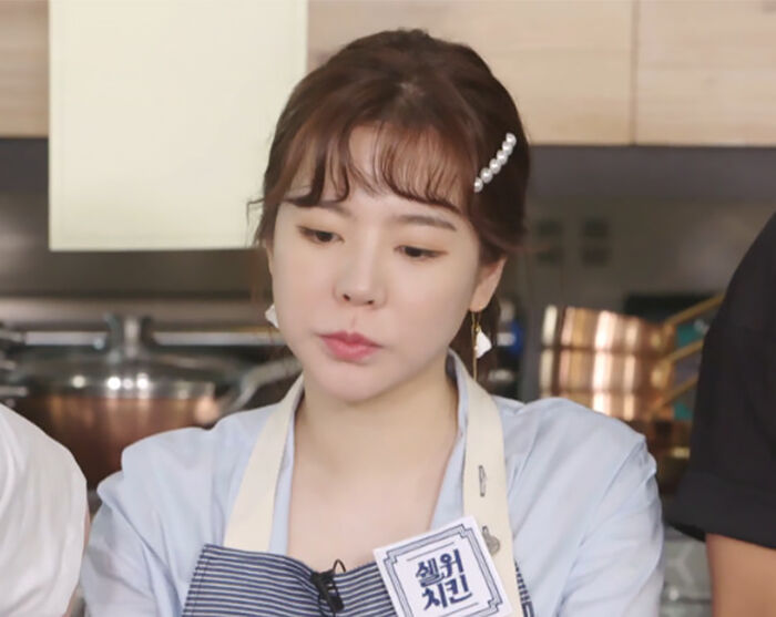 쉘 위 치킨 써니 귀걸이 협찬