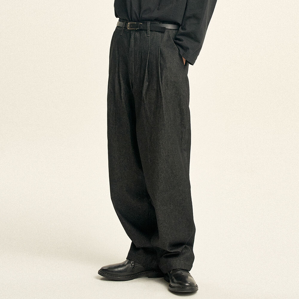 Two Tuck Wide Denim Pants - Black - 감도 깊은 취향 셀렉트샵 29CM