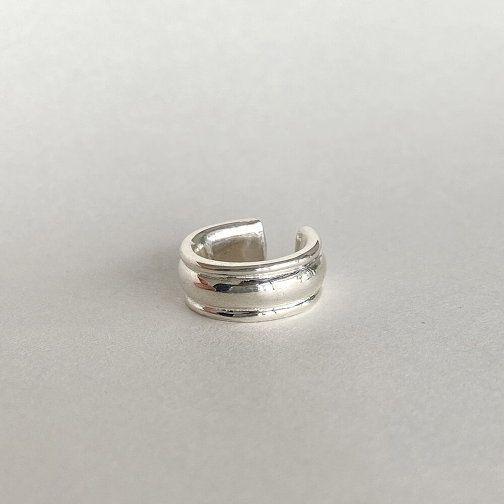 【typeservice】Mungteong X TSW Silver Ear Cuff Mungteong X TSW Silver Ear Cuff [Silver] - 감도 깊은 취향
