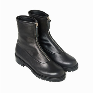 [단독]_40mm Haily Front Zip Ankle Boots (Black)