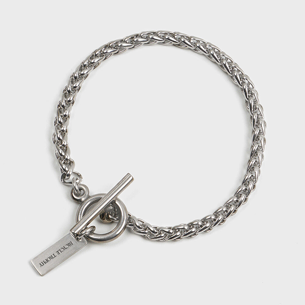 nacre rabbit bracelet (2color) - 감도 깊은 취향 셀렉트샵 29CM