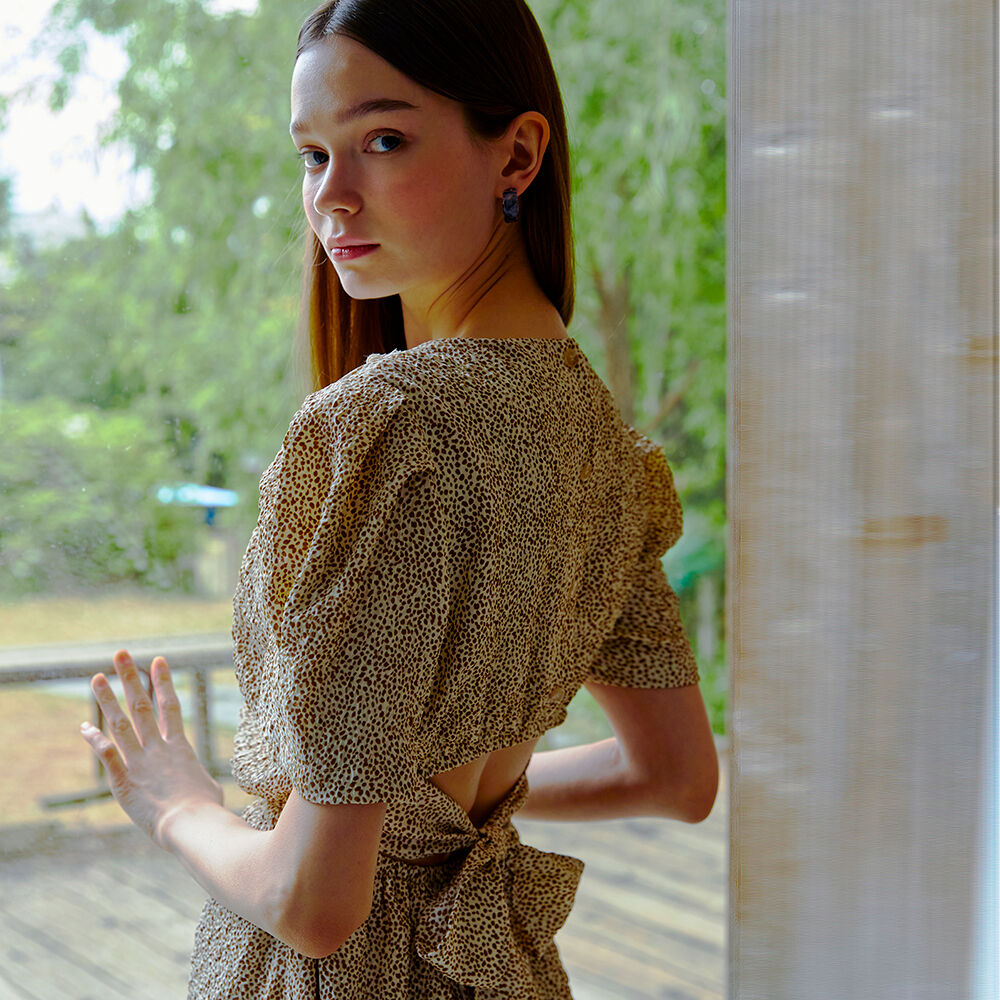 ワンピース ETMON Cutout Ribbon Mini Dress, Beige Cutout Ribbon Mini Dress, Beige - 감도 깊은 취향 셀렉트샵 29CM