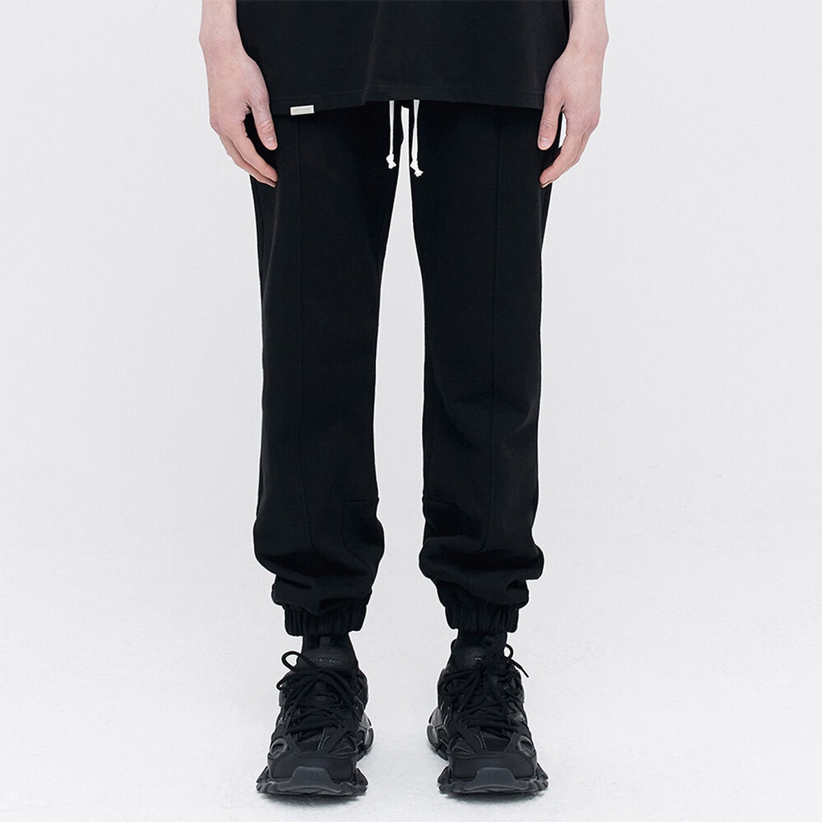 CLASSIC SWEATPANTS - BLACK - 감도 깊은 취향 셀렉트샵 29CM