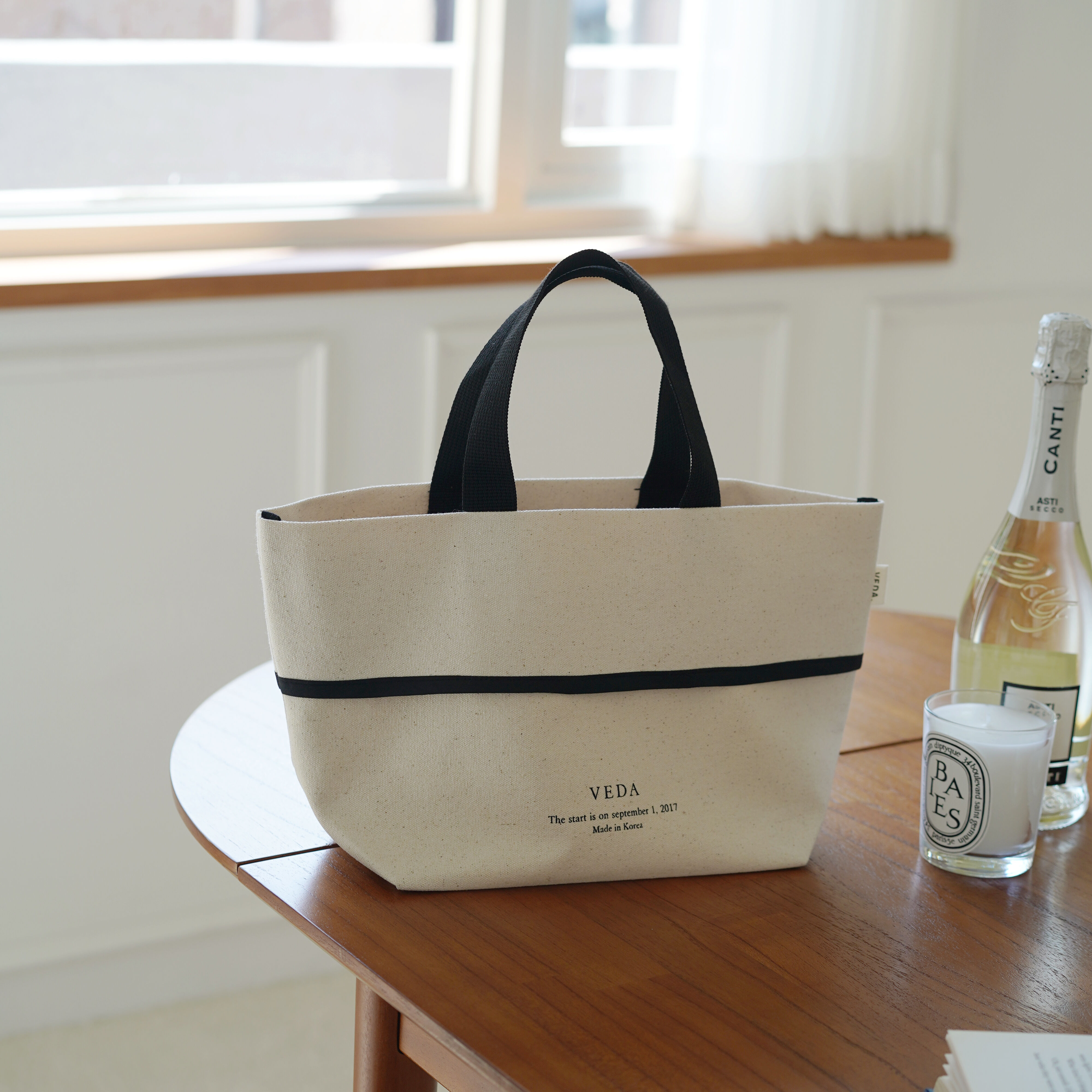 Veda Line bag - 감도 깊은 취향 셀렉트샵 29CM