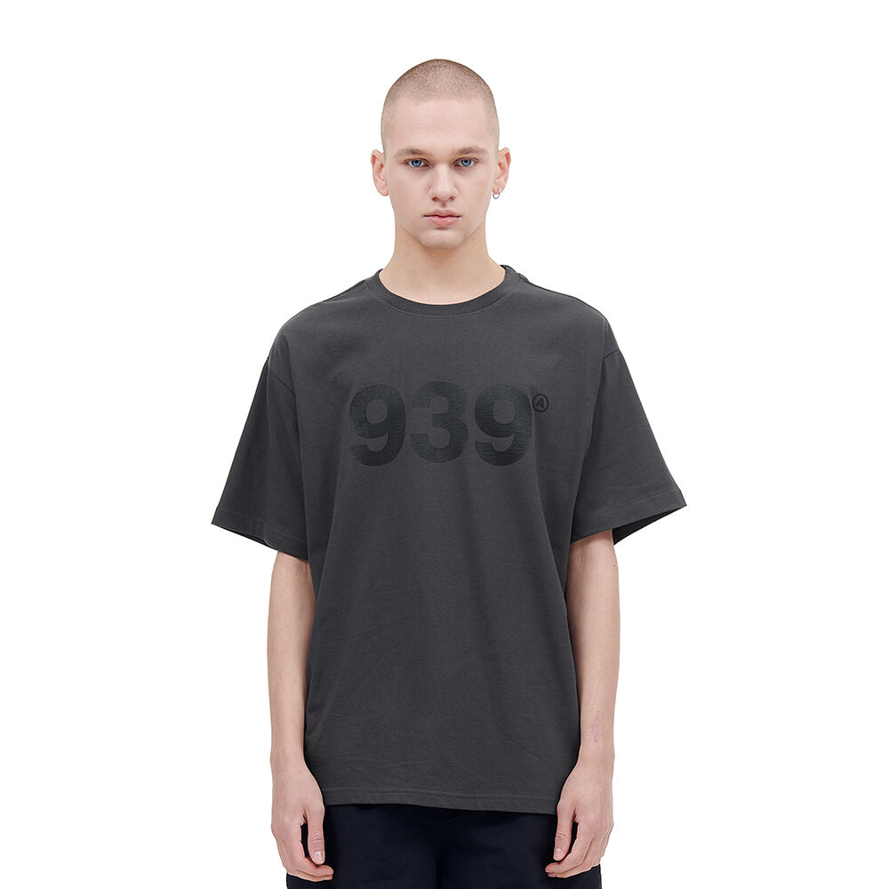 아카이브볼드] 939 LOGO T-SHIRTS (DARK GRAY) - 감도 깊은 취향