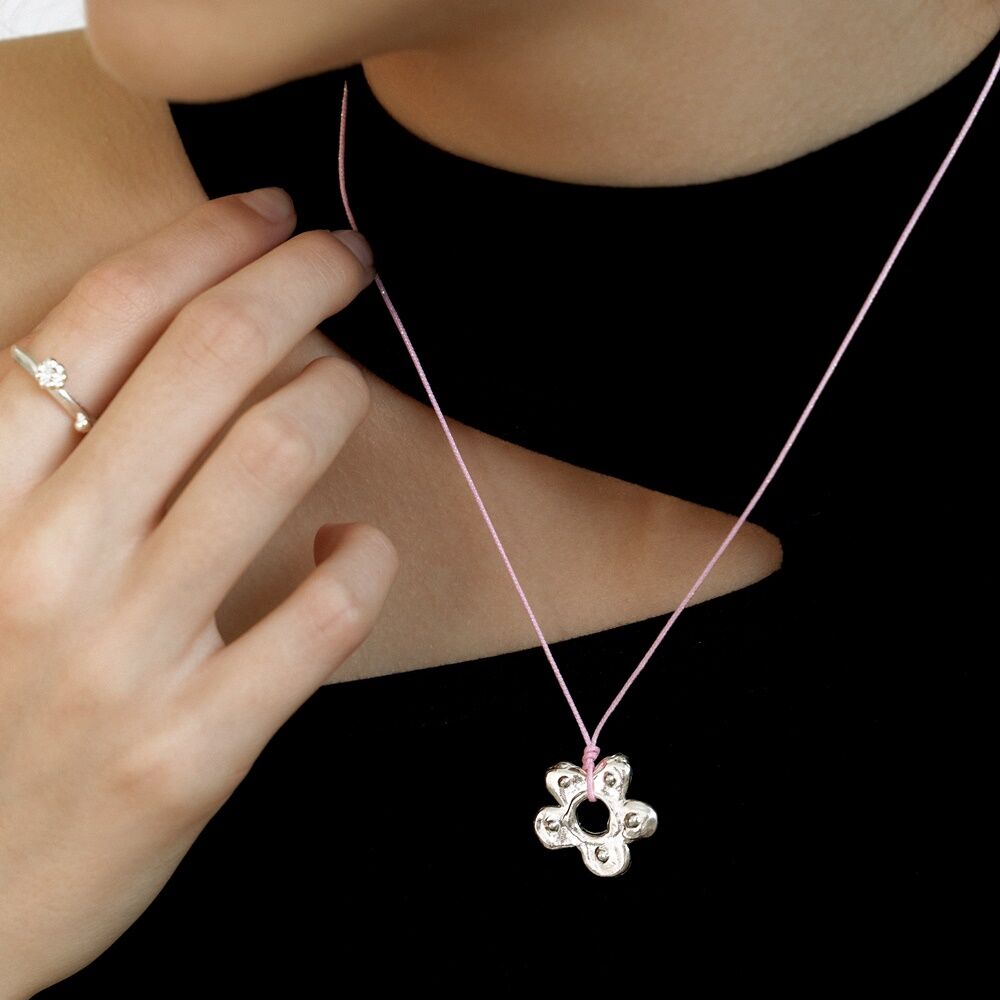 Mardi x ME Bloom Daisy Drop Knot Necklace(Pink) - 감도 깊은
