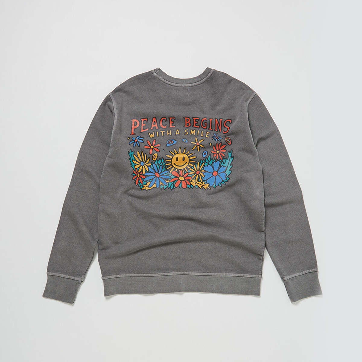 PEACE BEGINS SMILE SWEAT PART.4 (PIGMENT CHARCOAL) - 감도 깊은 취향 셀렉트샵 29CM