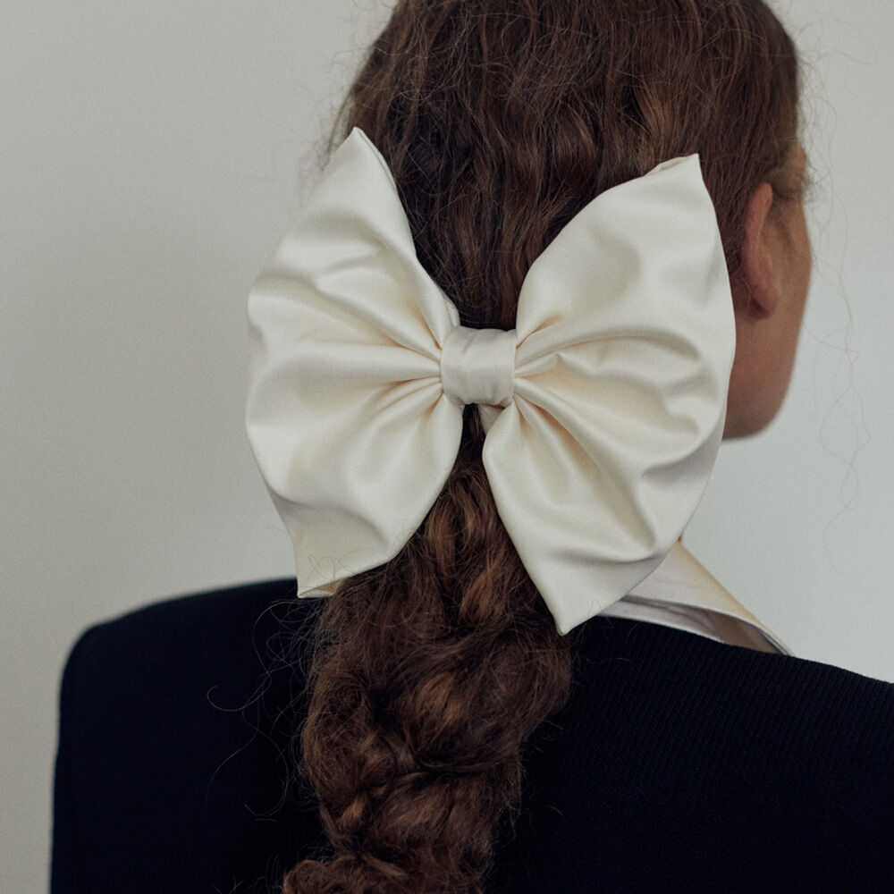 日本未入荷☆Large Satin Ribbon Hair Pin/Elizabeth Moments Elizabeth Moments] Ivory Large Satin Ribbon Hair Pin - 감도