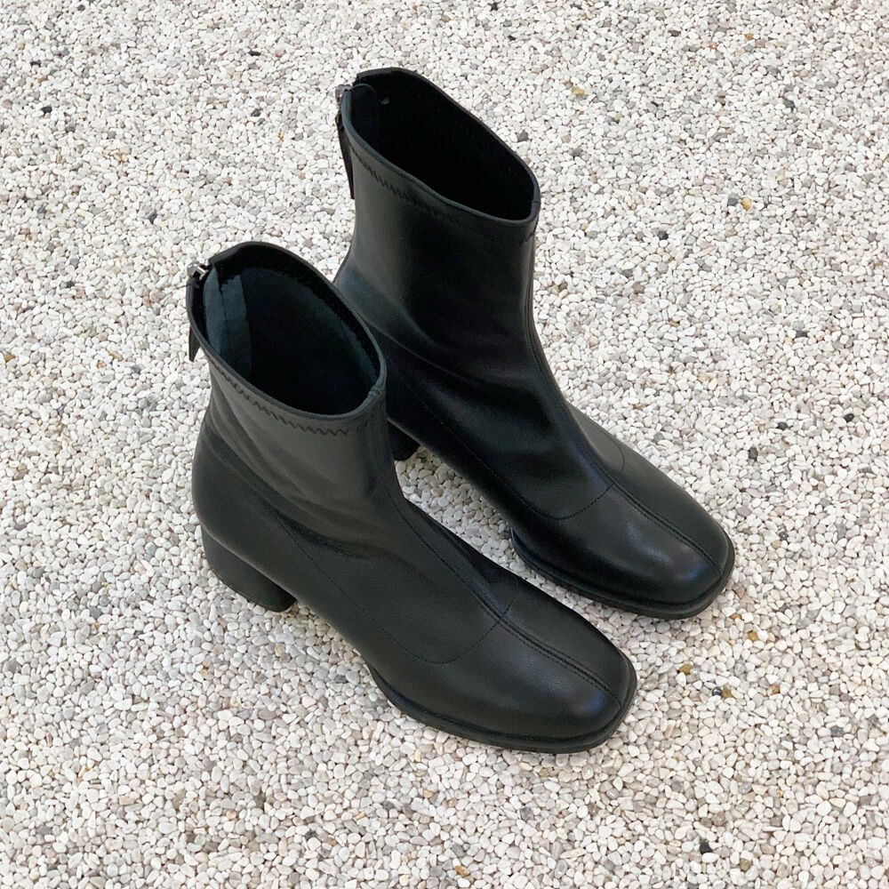【OPEN YY】 BALLET SLOUCHY SHORT BOOTS, CHARCOAL OPEN YY BALLET SLOUCHY SHORT BOOTS, CHARCOAL – SeoulSeoul