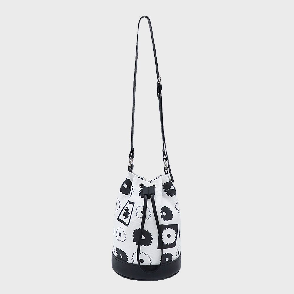 half-leather-bucketbag-a-collector-s-flower-29cm