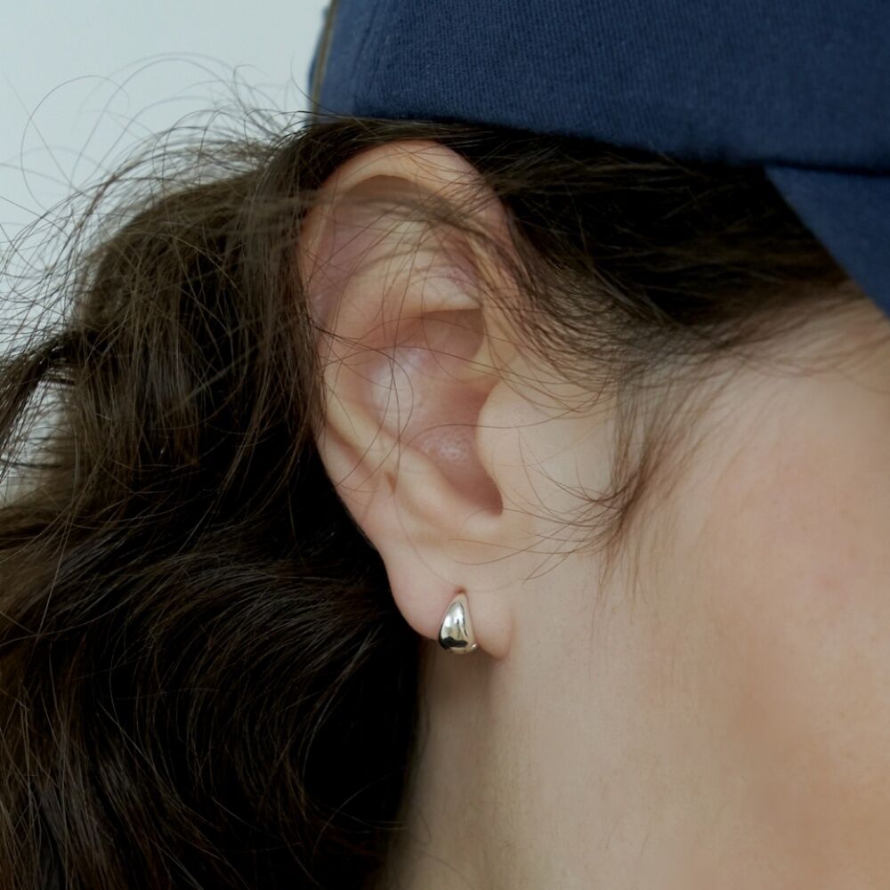 【HYEONK】HYEON.K SEOUL EARRING（medium） HYEONK SEOUL ESSENTIAL EARRING - HYEON.K