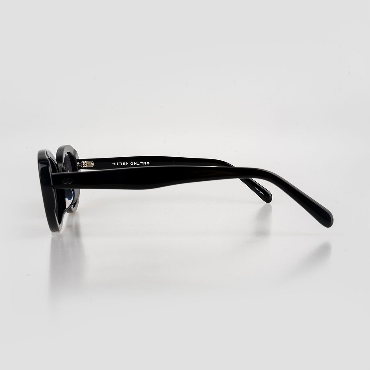 サングラス [GEEKTA] MANJOO (BK) GEEKTA] MANJOO (BK) - 감도 깊은 취향 셀렉트샵 29CM