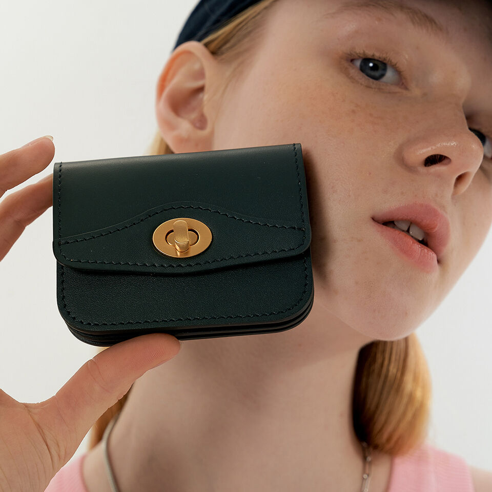 長財布 you a use Wonder wallet (Deep green) Wonder wallet (Deep green) - 감도 깊은 취향 셀렉트샵 29CM