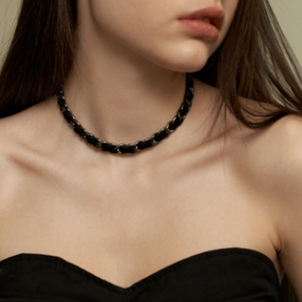 Silver deals chain choker