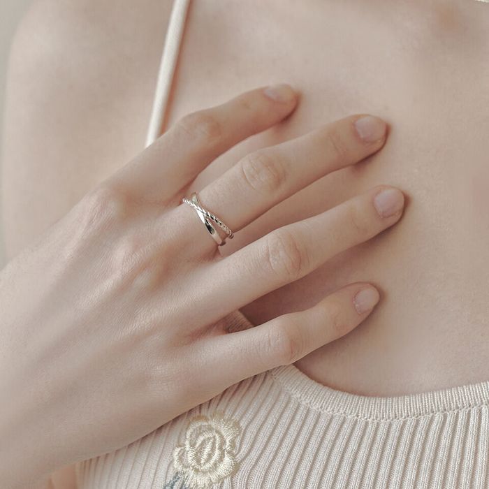 Silver925][태연 레드벨벳 조이 착용] Vera Cross Ring - 감도 깊은 취향 셀렉트샵 29Cm