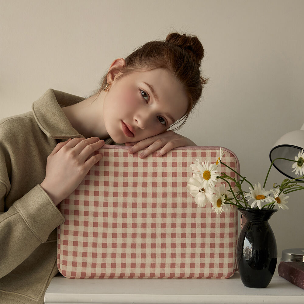 OLA☆韓国☆MELLOW STRAP iPad＆PC POUCH 11/13インチ 全3色 OLA] Mellow iPAD Pouch 13inch - 감도 깊은 취향 셀렉트샵 29CM